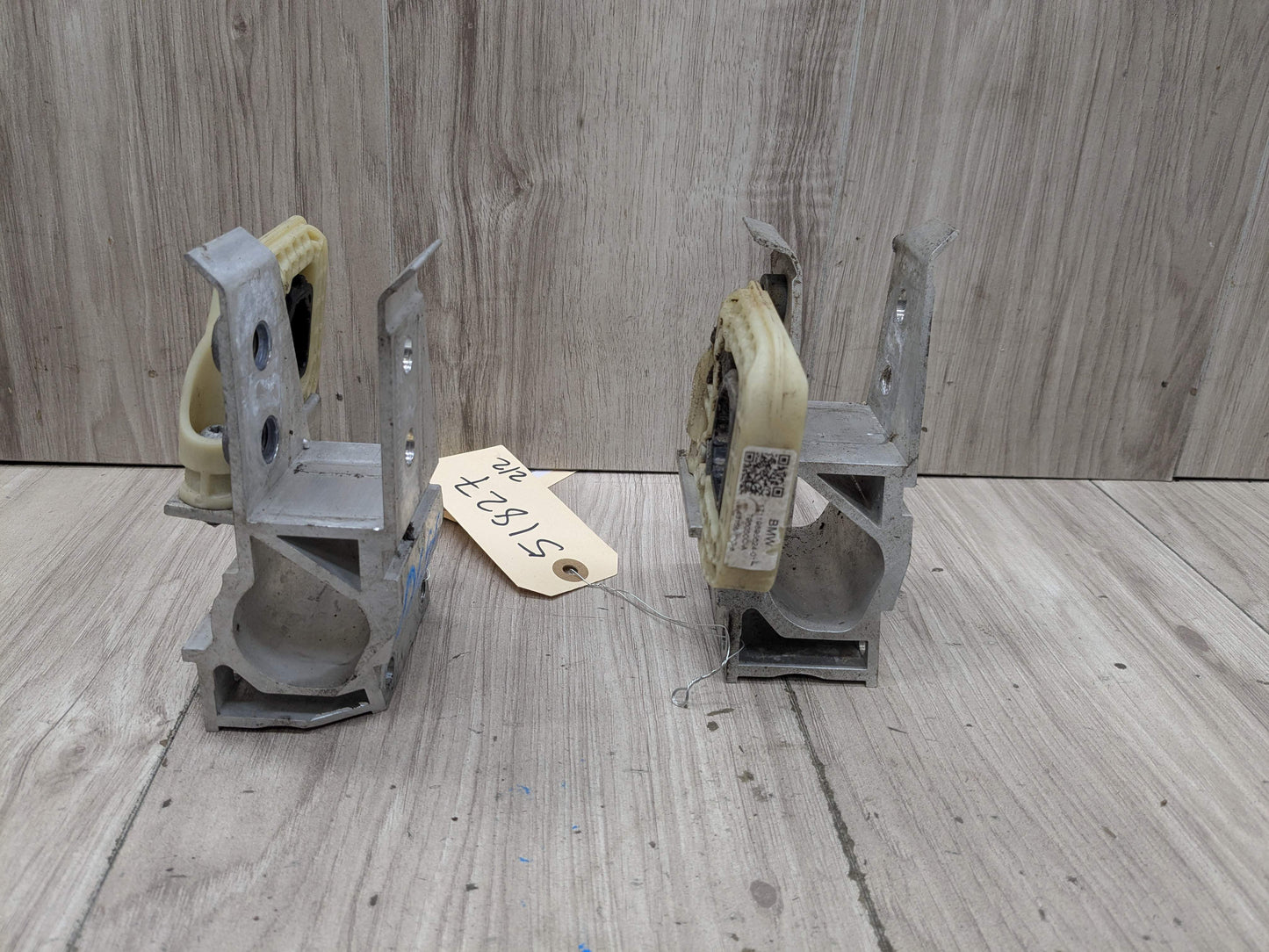 OEM BMW G20 G22 G26 G42 Left Right Radiator Carrier Support Bracket SET
