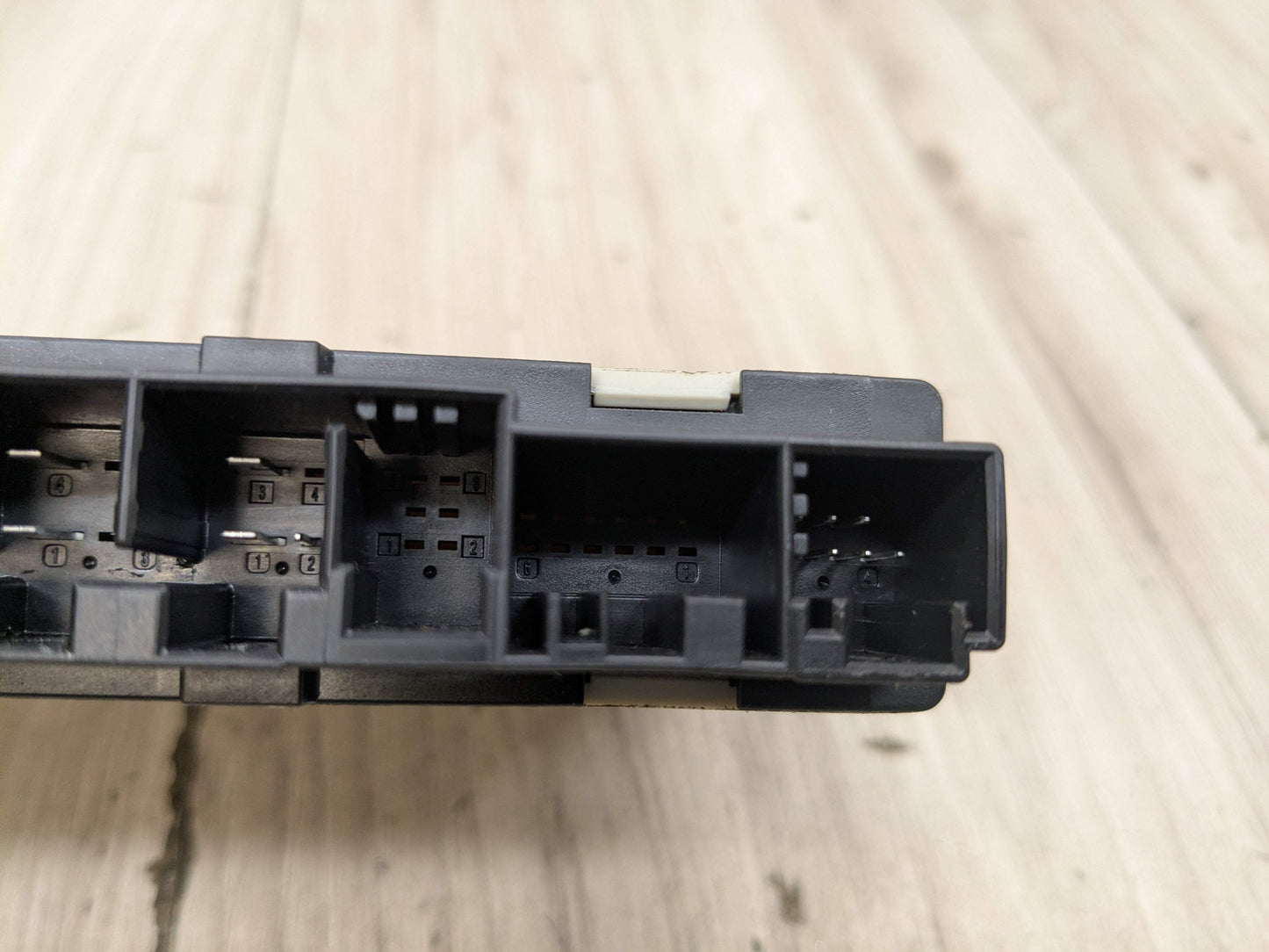 OEM BMW G01 G02 G05 G07 G12 G20 G29 G30 F90 Front Left Right Seat Control Module