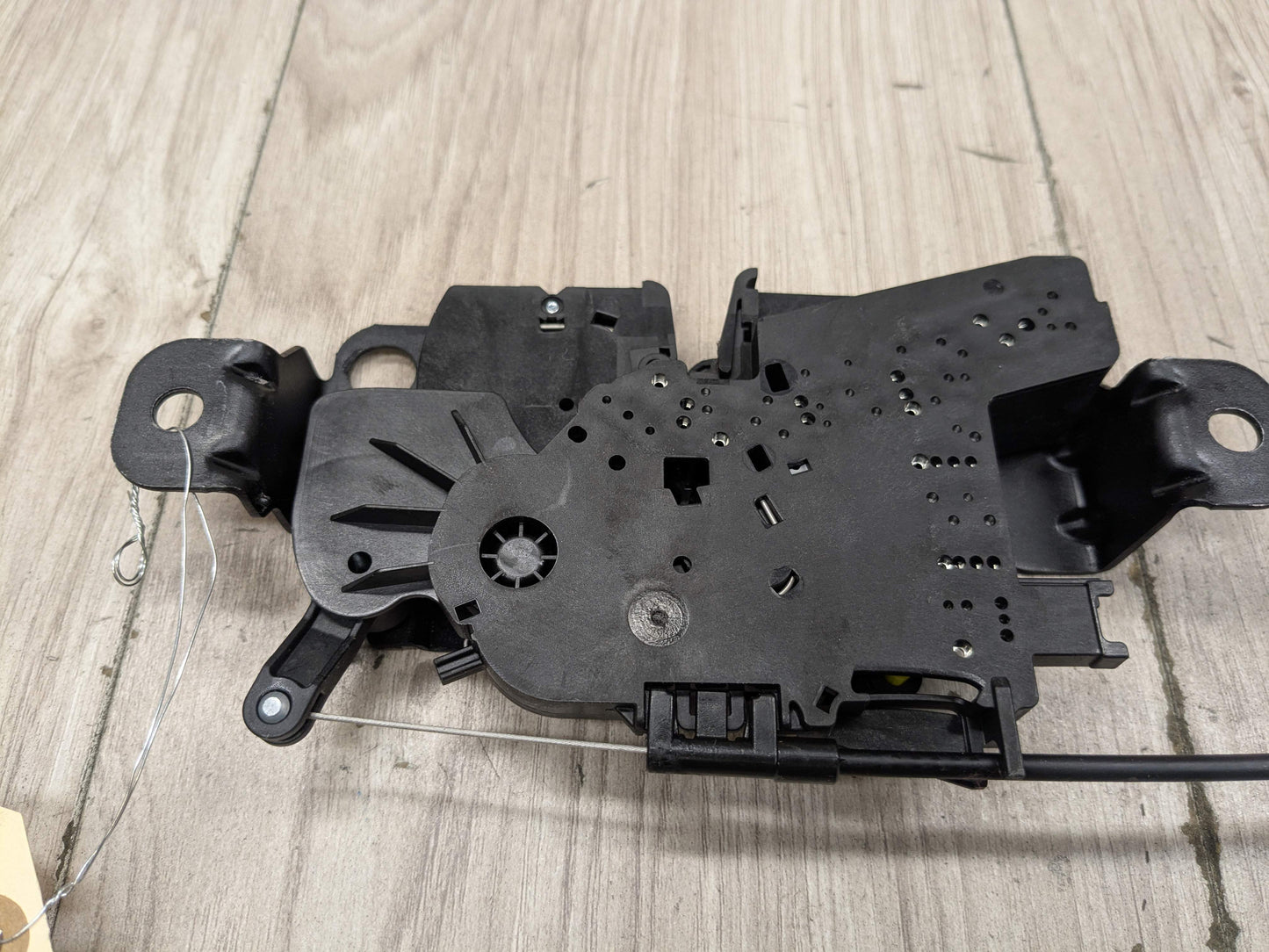 OEM BMW F44 F90 G20 G22 G26 G30 G42 G80 G82 Trunk Lid Latch Lock Opener Actuator