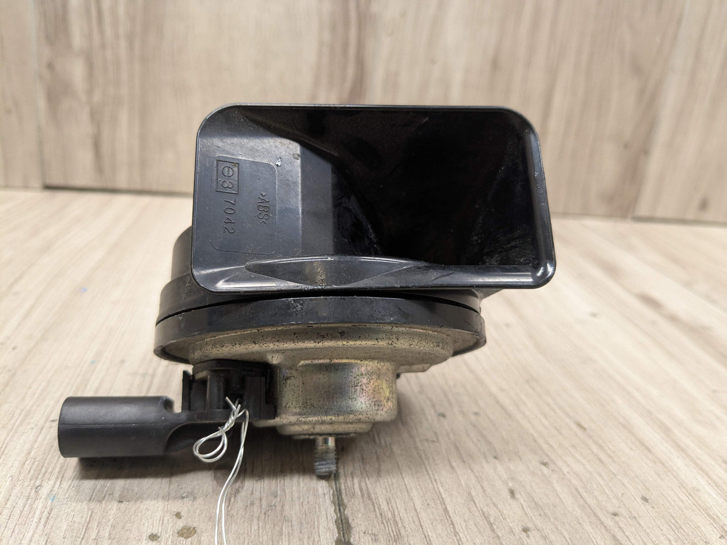 OEM BMW G20 G22 G23 G42 G87 M2 230 330 430 M240 M340 M440 LOW Pitch Horn Siren