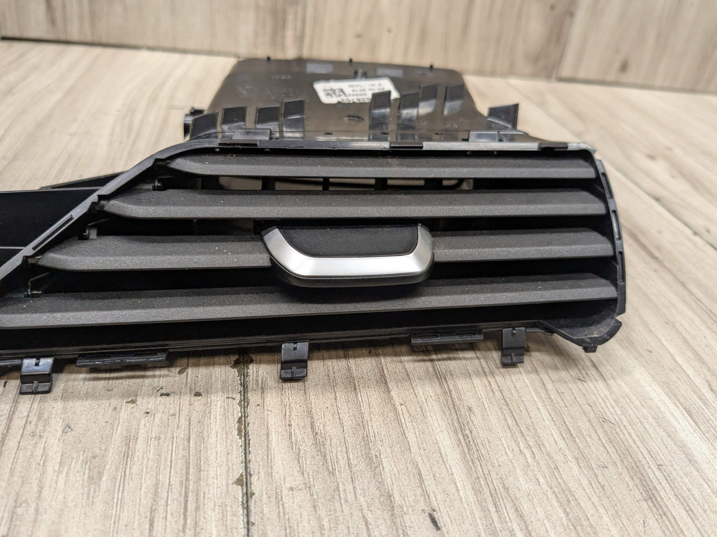 16-19 OEM BMW G11 G12 Right Passenger Side Air AC Vent Dash Grille Trim