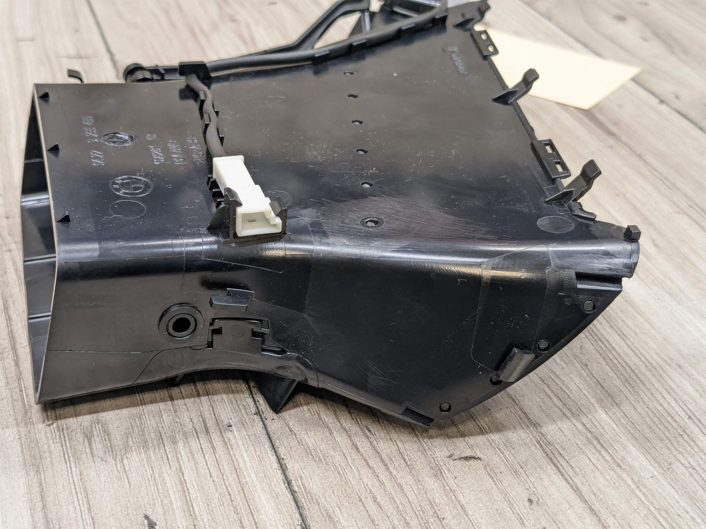 16-19 OEM BMW G11 G12 Right Passenger Side Air AC Vent Dash Grille Trim
