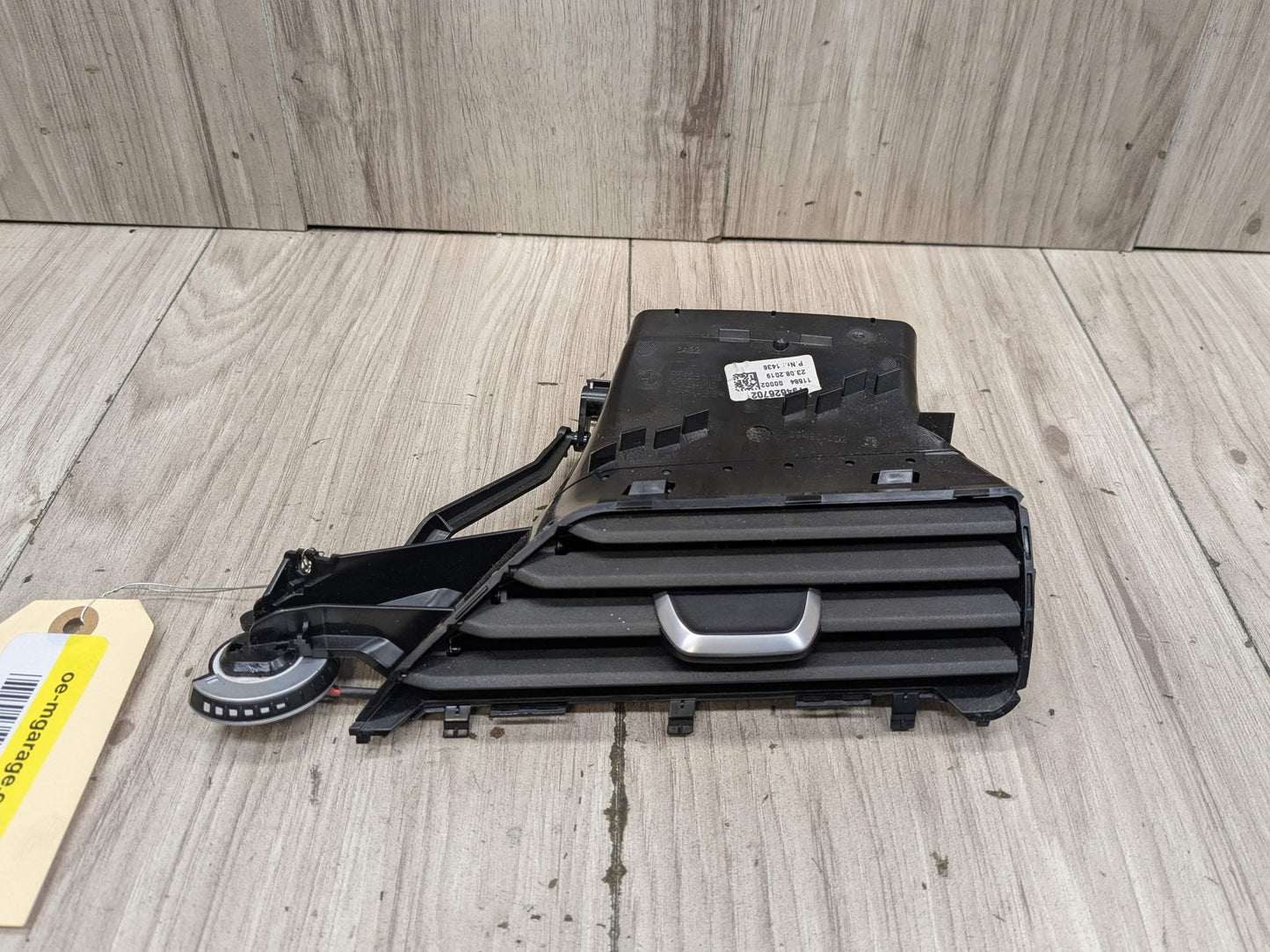 16-19 OEM BMW G11 G12 Right Passenger Side Air AC Vent Dash Grille Trim