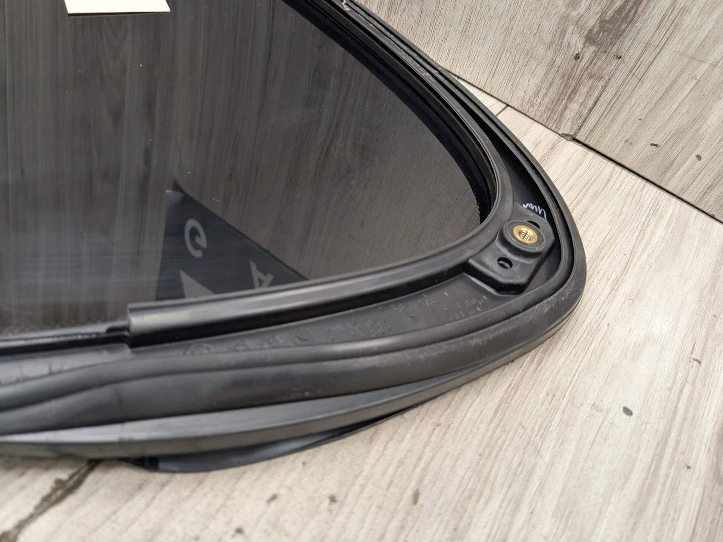 16-22 OEM BMW G12 740 750 M760 B7 Rear Right Passenger Door Quarter Fixed Glass