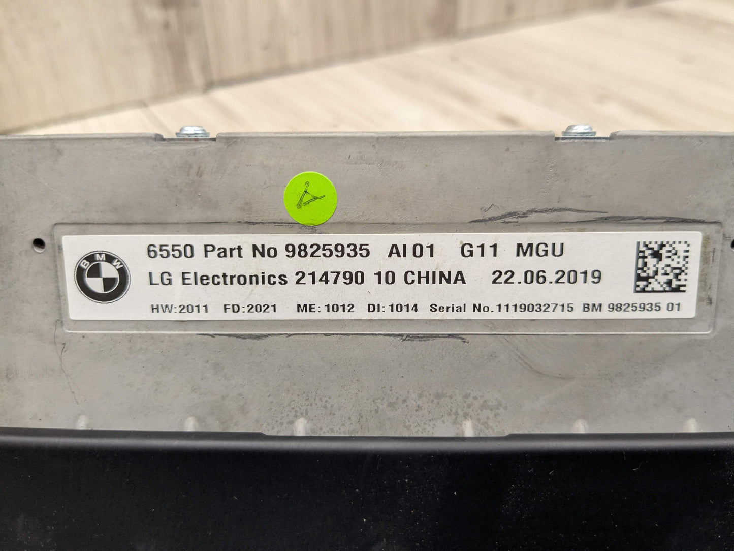 20-22 OEM BMW G11 G12 740 750 760 CID Central Information Display Screen 10.25