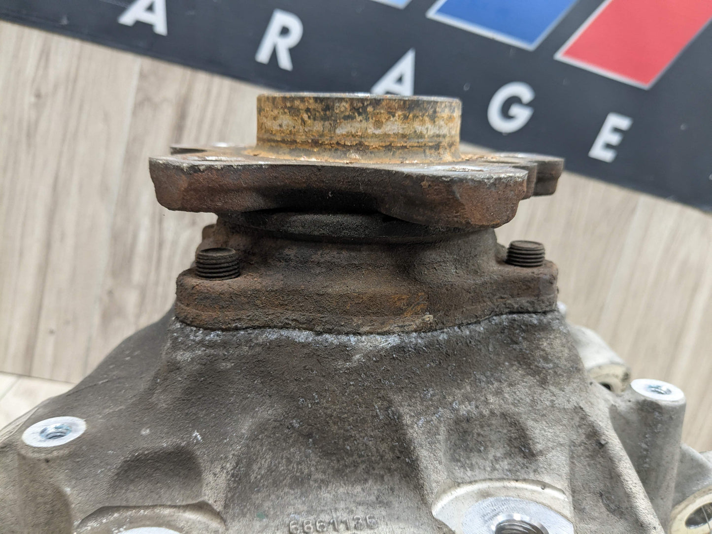 16-22 OEM BMW G11 G12 740 Rear Right Passenger Knuckle Wheel Hub Spindle Bearing