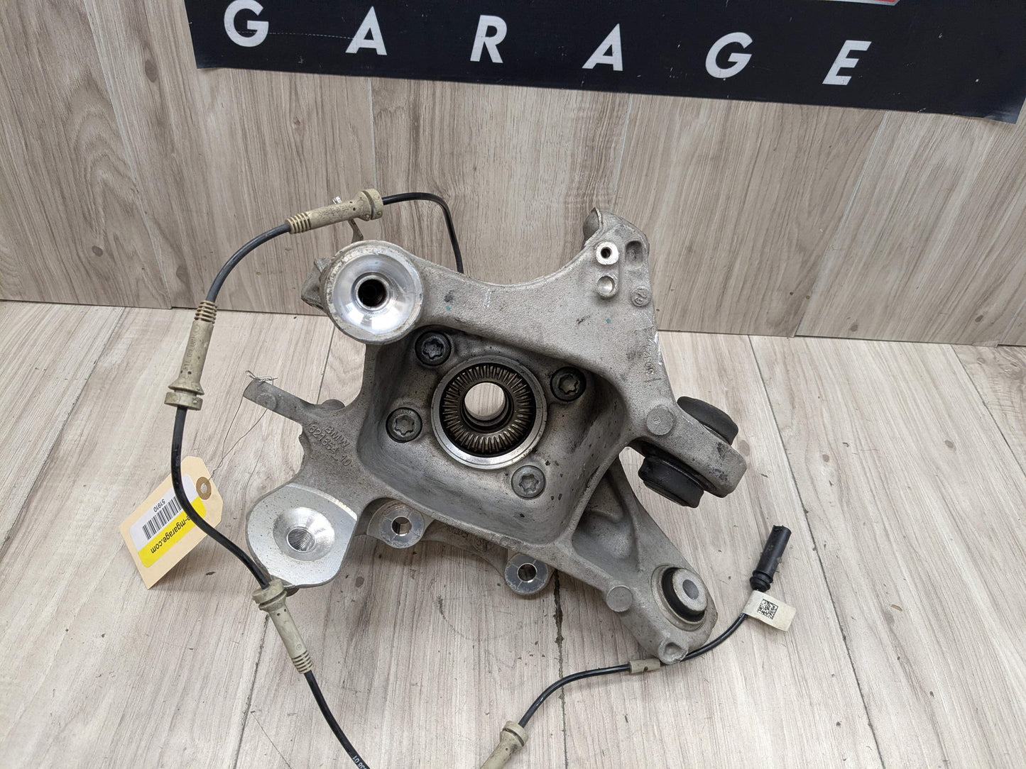 16-22 OEM BMW G11 G12 740 Rear Right Passenger Knuckle Wheel Hub Spindle Bearing