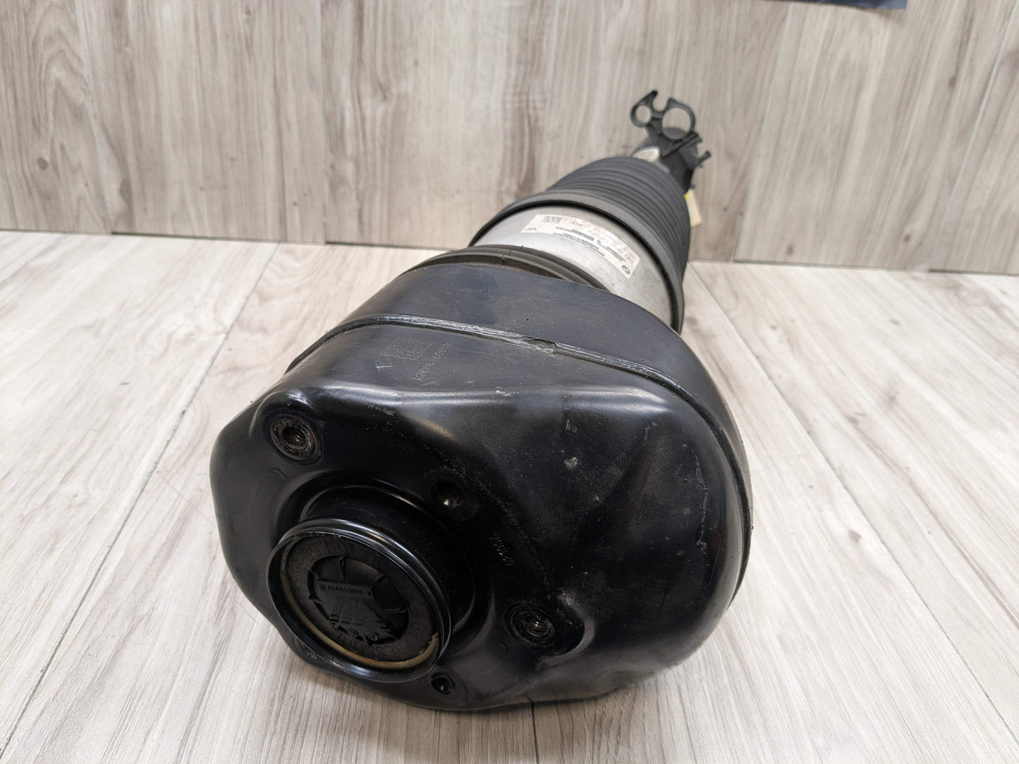 OEM BMW G11 G12 740 750 Front Right Passenger Air Suspension Shock Absorber