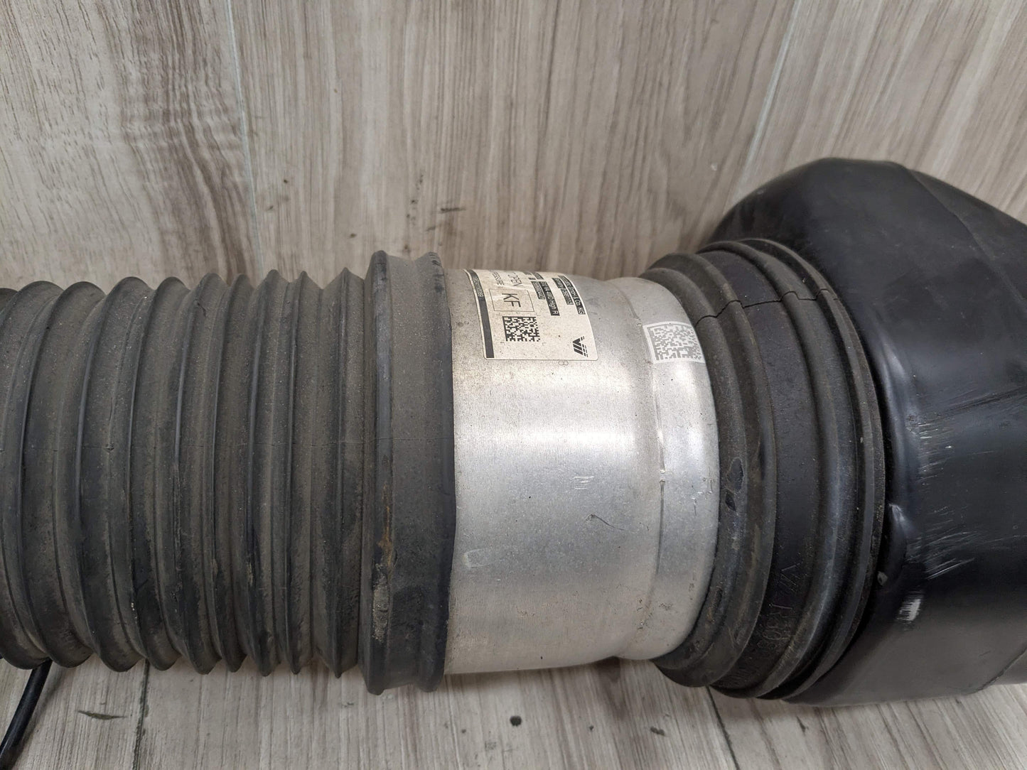 OEM BMW G11 G12 740 750 Front Right Passenger Air Suspension Shock Absorber