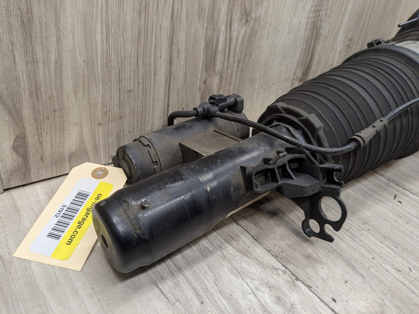 OEM BMW G11 G12 740 750 Front Right Passenger Air Suspension Shock Absorber