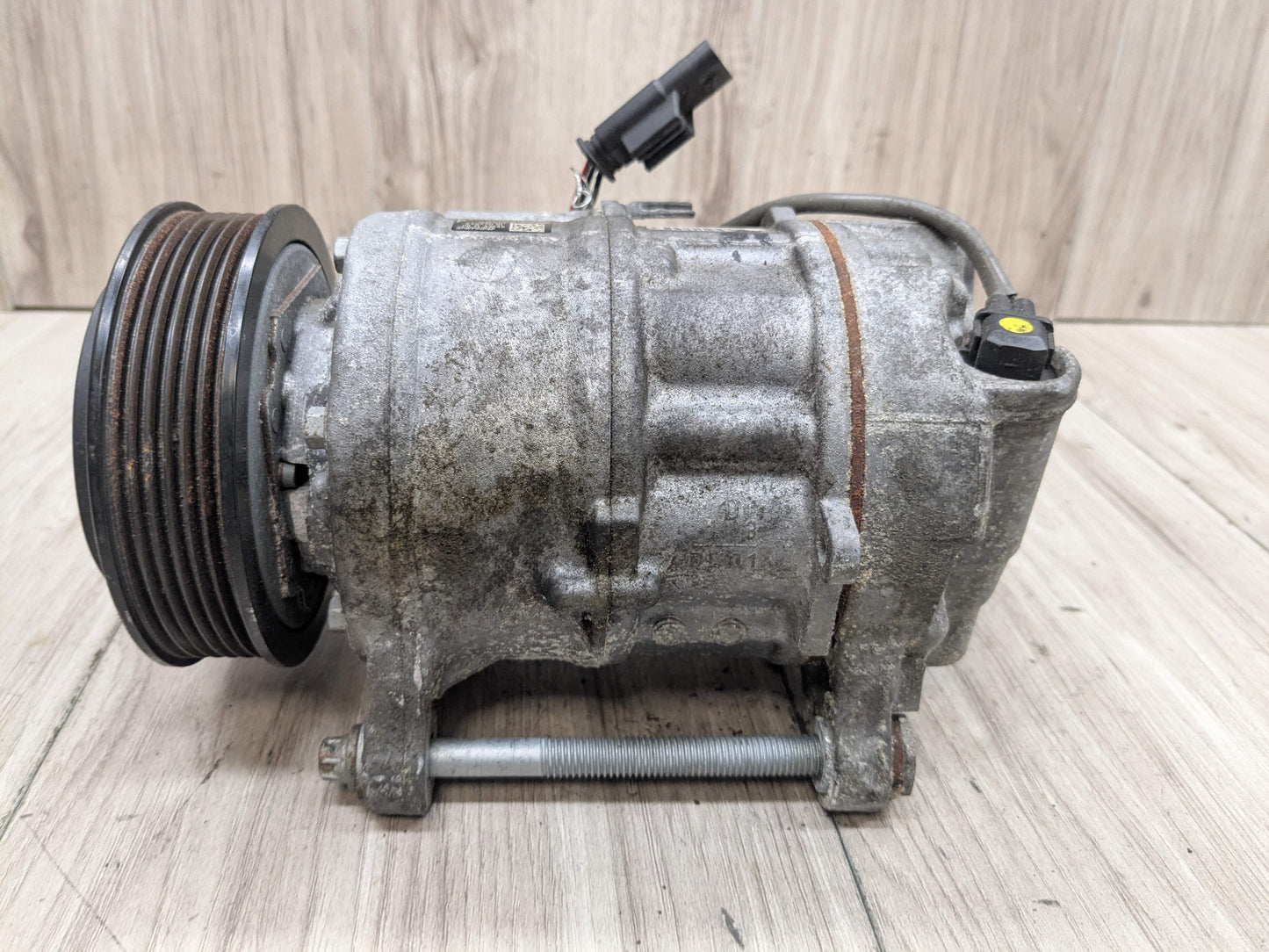 OEM BMW F97 G01 G20 G22 G23 G26 G42 G80 G82 AC Compressor Clutch A/C Pump Pulley