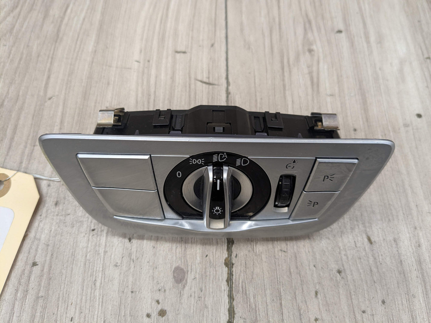 16-22 OEM BMW G11 G12 740 750 Headlight Lamp Control Switch Panel Module