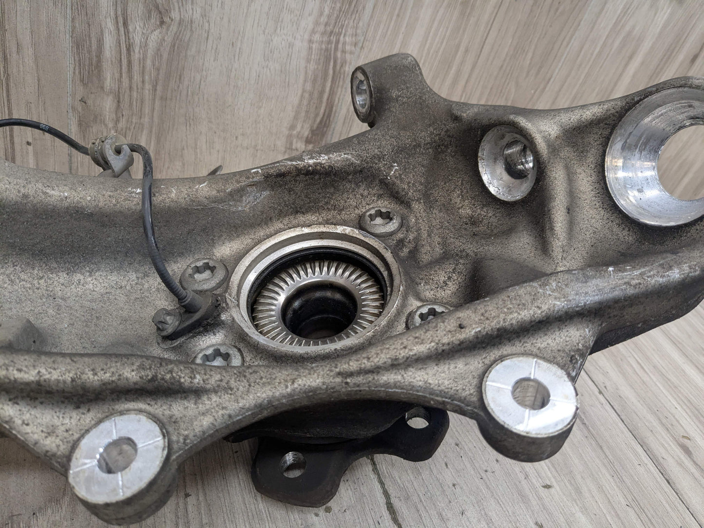 16-22 OEM BMW G11 G12 740 750 AWD Front Left Driver Spindle Carrier Knuckle