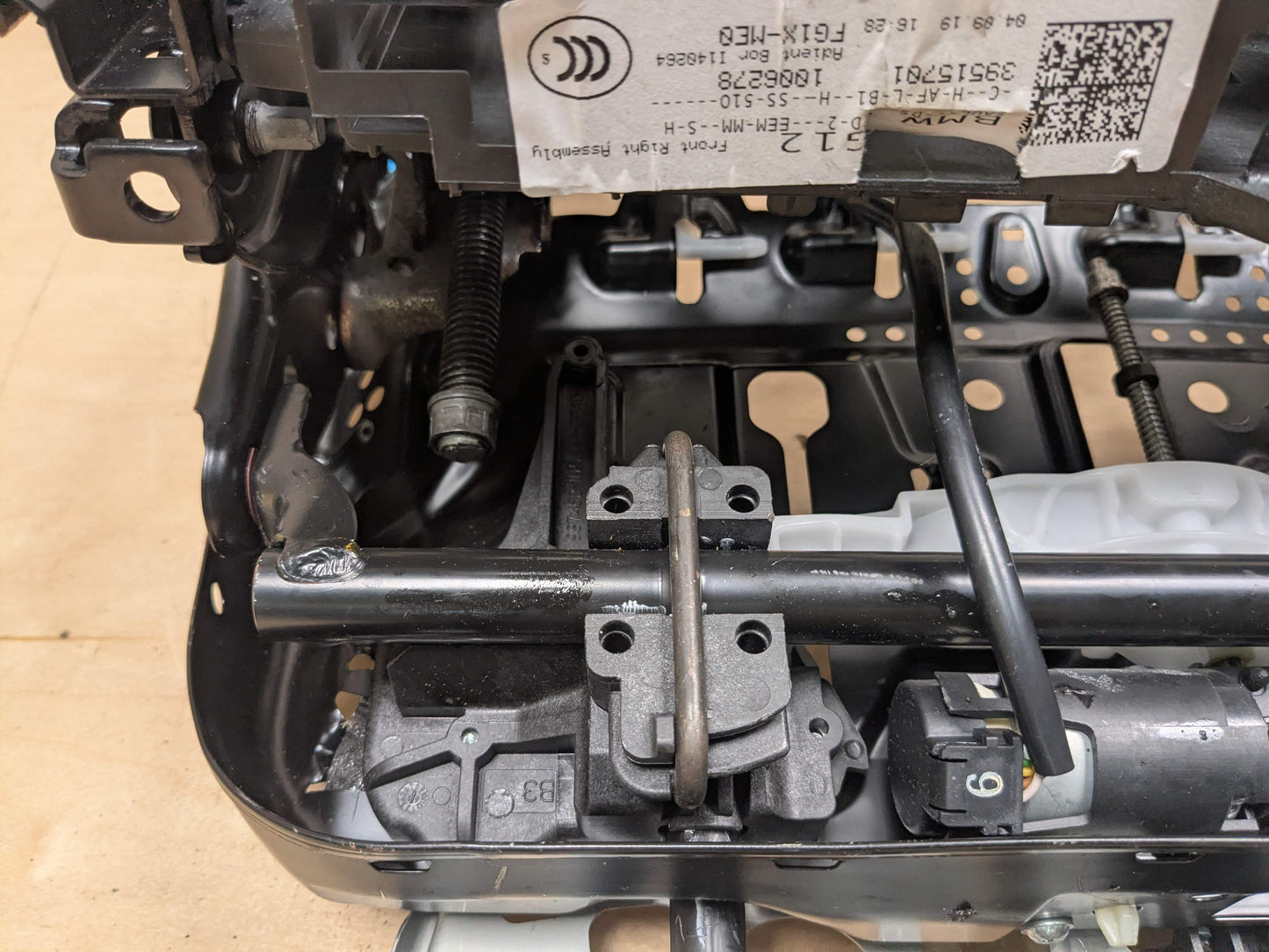 16-22 OEM BMW G12 740 750 Front Right Passenger Seat Rail Track Frame w/Motors
