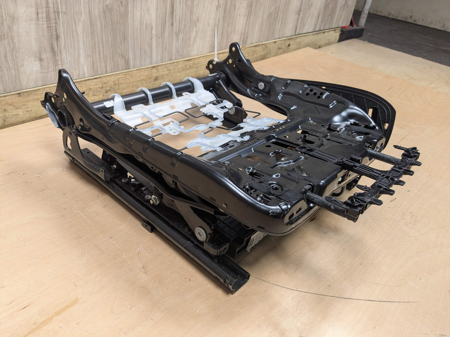 16-22 OEM BMW G12 740 750 Front Left Driver Seat Rail Track Frame w/Motors