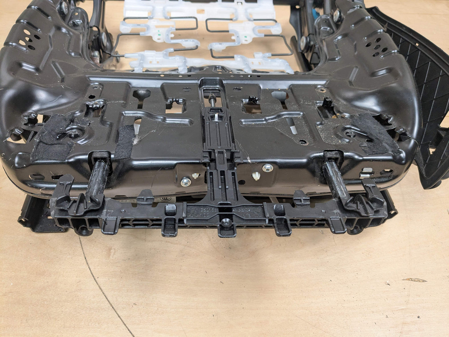 16-22 OEM BMW G12 740 750 Front Left Driver Seat Rail Track Frame w/Motors