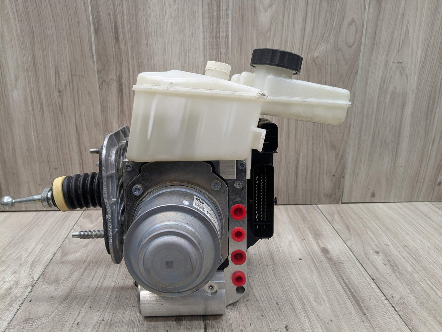OEM BMW G11 G12 G14 G15 G16 ABS Brake Booster Anti Lock Cylinder Pump Assembly