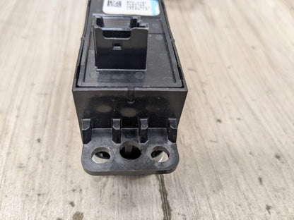 16-2 OEM BMW G11 G12 740 750 M760 Parking Brake Auto Hold Switch Trim Cover