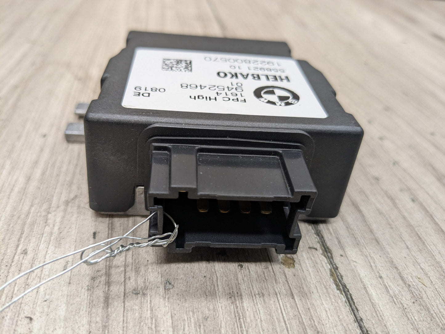 17-24 OEM BMW G01 G05 G12 G20 G22 G42 G30 G80 G82 Fuel Pump Control Module Unit