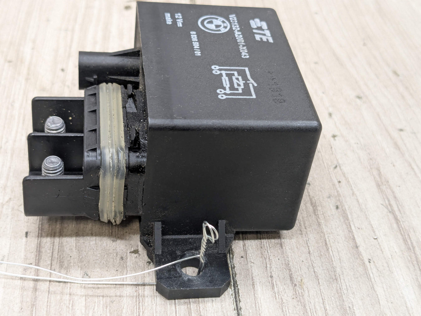 OEM BMW F23 F30 F44 F80 G01 G05 G12 G30 Cooling Fan Relay Control Module 130A