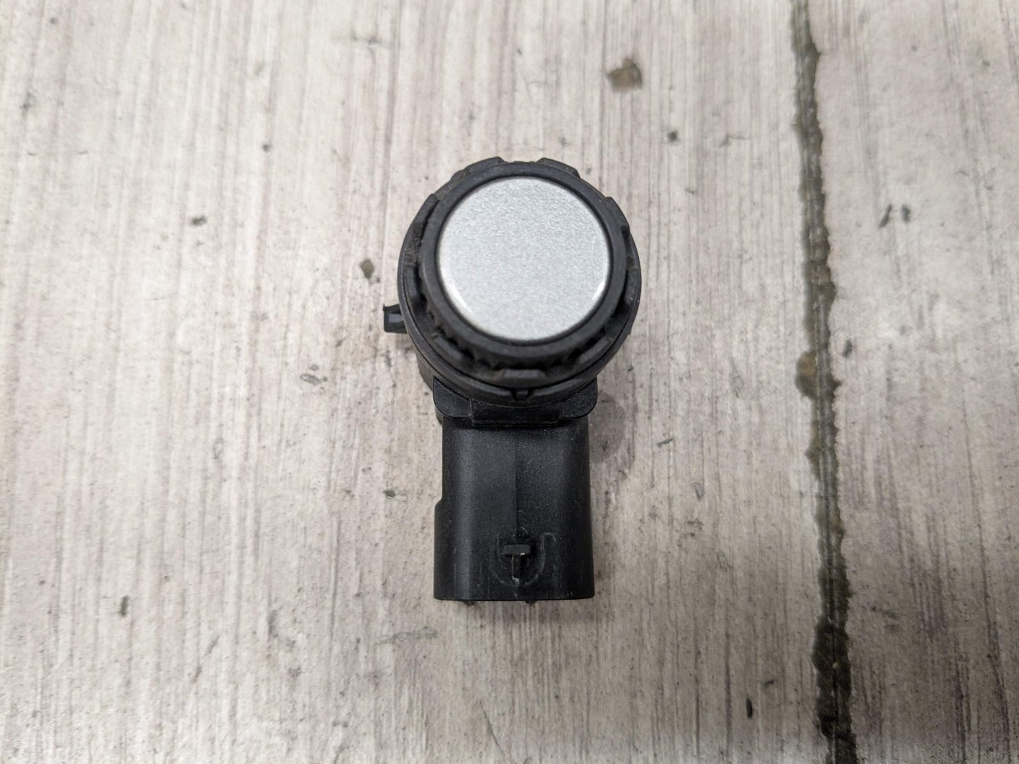 *OEM BMW F90 G11 G12 G15 G16 G20 G30 Rear Bumper Inner Parking PDC Sensor Gray