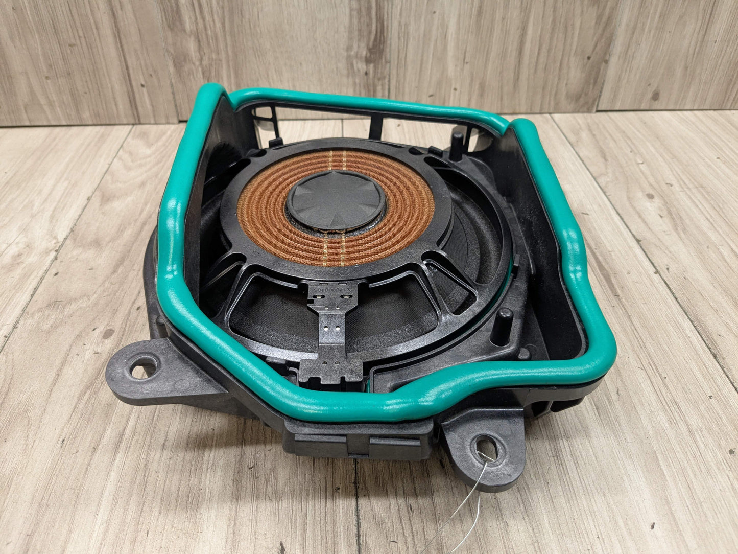 16-19 OEM BMW G30 G12 F90 Front Left Sub Subwoofer Audio Speaker Harman Kardon