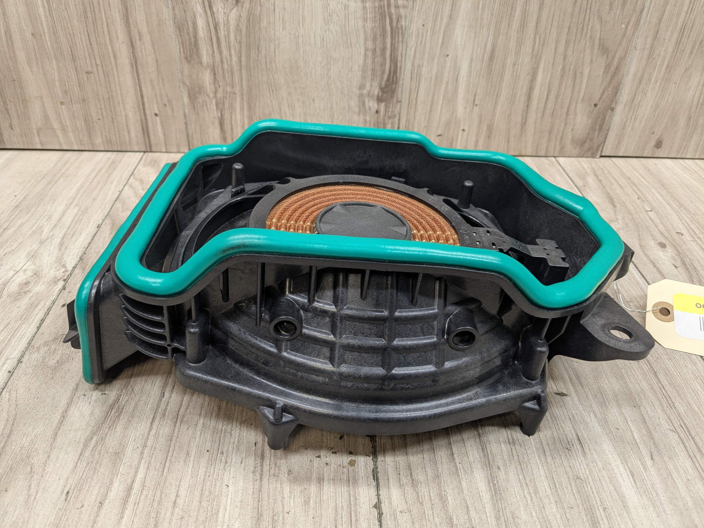16-19 OEM BMW G30 G12 F90 Front Left Sub Subwoofer Audio Speaker Harman Kardon