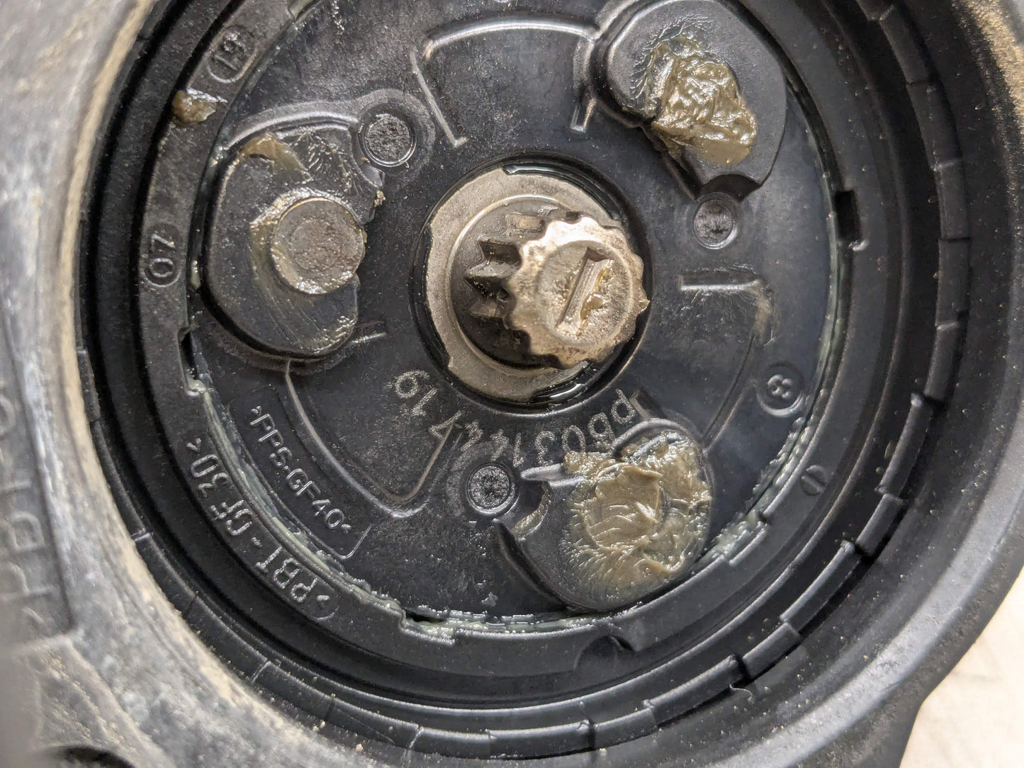 OEM BMW F90 G07 G12 G30 G80 G82 G83 M3 M4 M8 Rear Parking Brake Actuator Motor