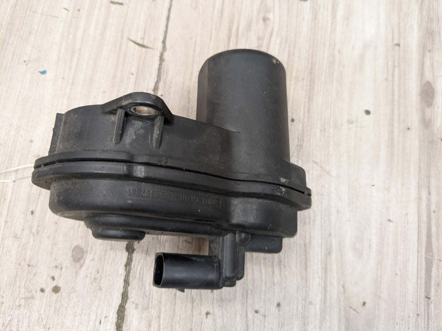 OEM BMW F90 G07 G12 G30 G80 G82 G83 M3 M4 M8 Rear Parking Brake Actuator Motor