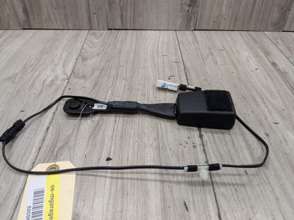 OEM BMW F90 G11 G12 G30 530 540 M550 750 M5 Front Left or Right Seatbelt Buckle