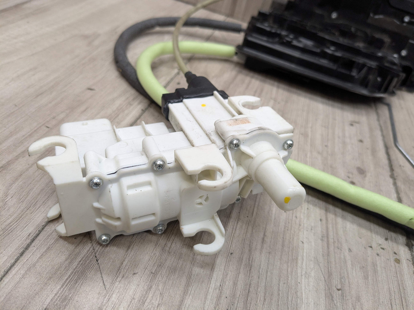 OEM BMW G05 G06 G07 G12 G16 G30 Rear RIGHT Door Soft Lock System Latch Actuator