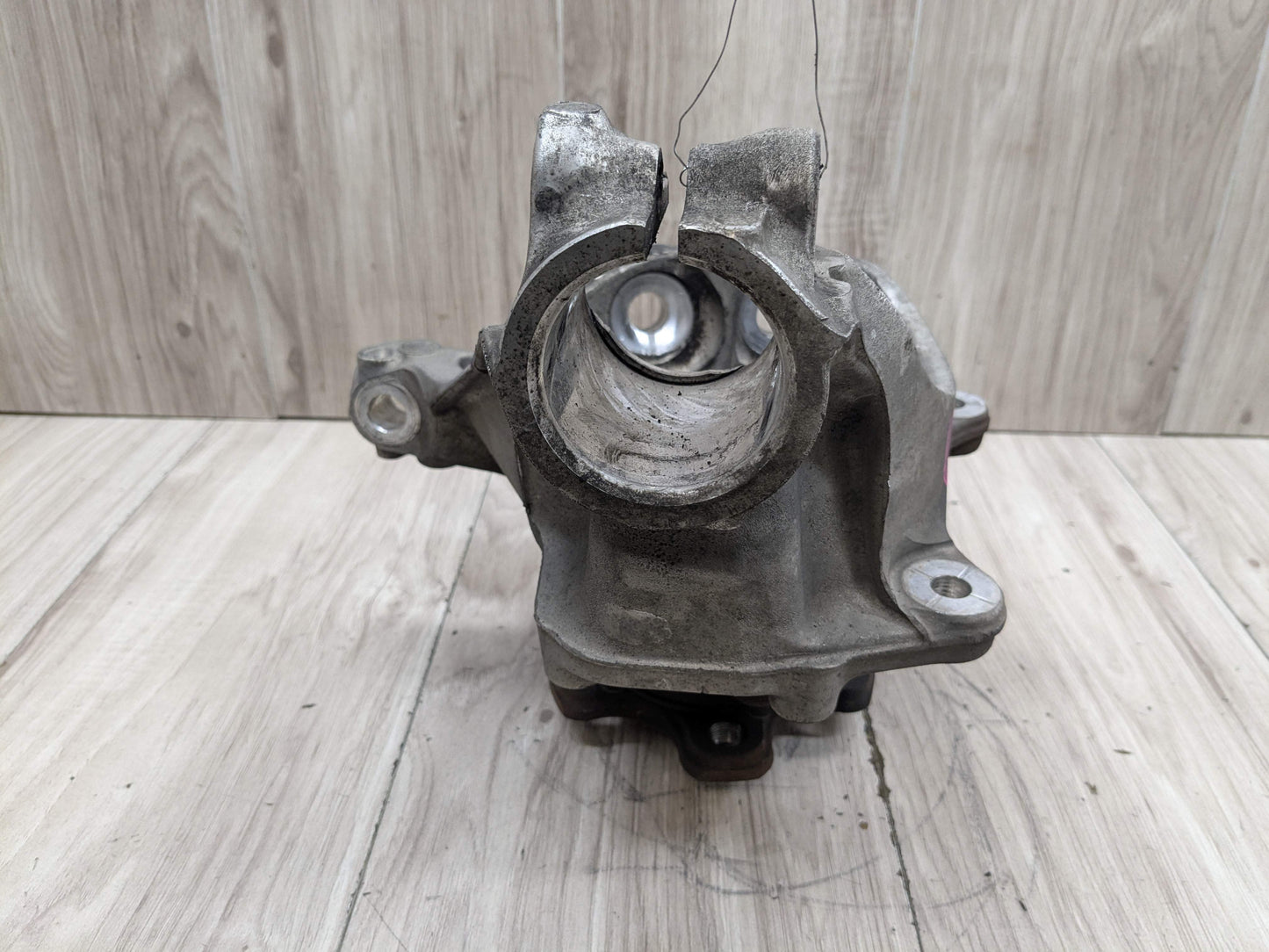 OEM BMW G01 G02 X3 X4 FRONT Left Driver Side Knuckle Spindle Wheel Hub Bearing