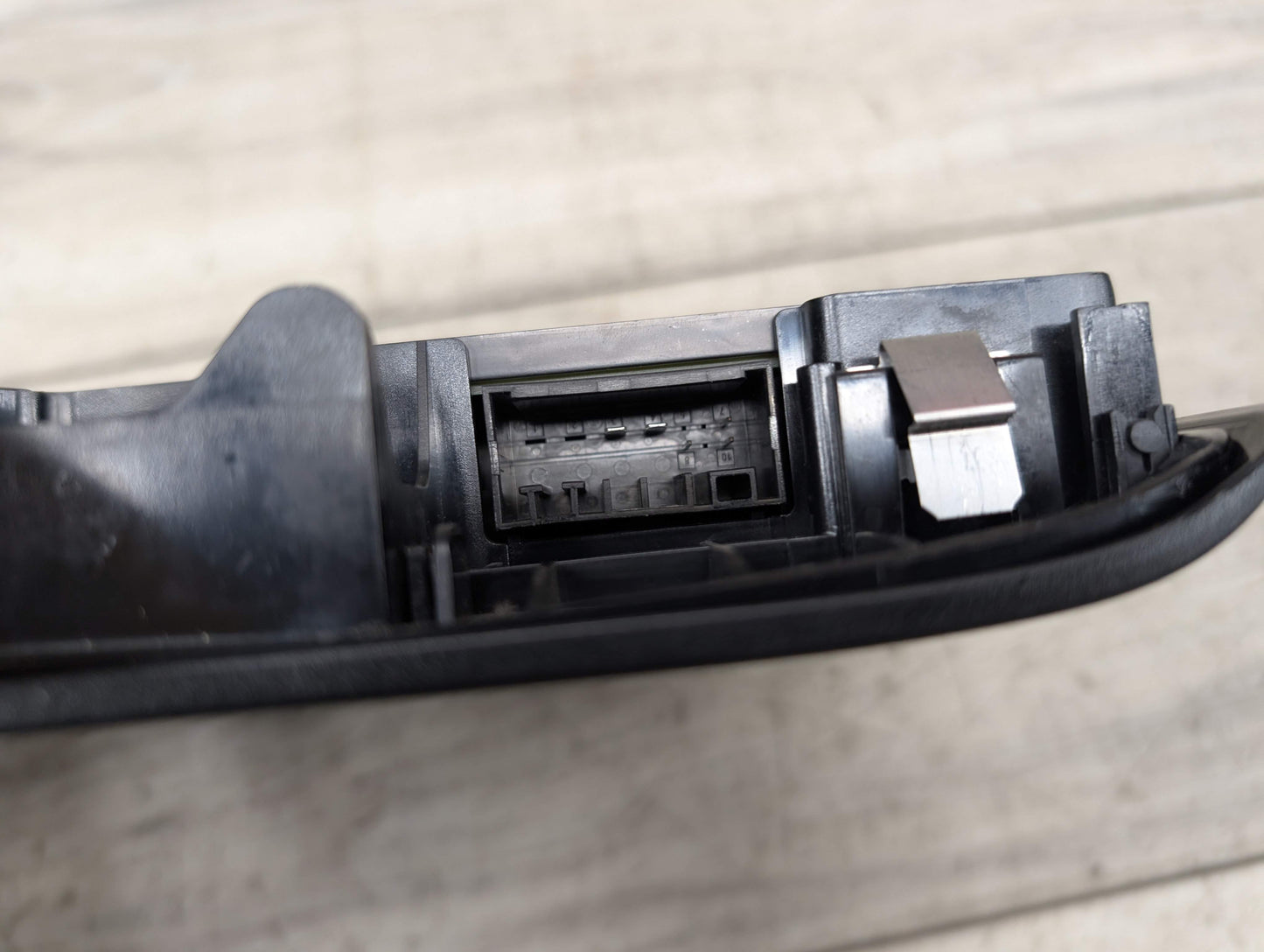 OEM BMW F30 F32 F36 F80 F82 F87 M3 M4 335 435 Roof Console Dome Light SOS Switch