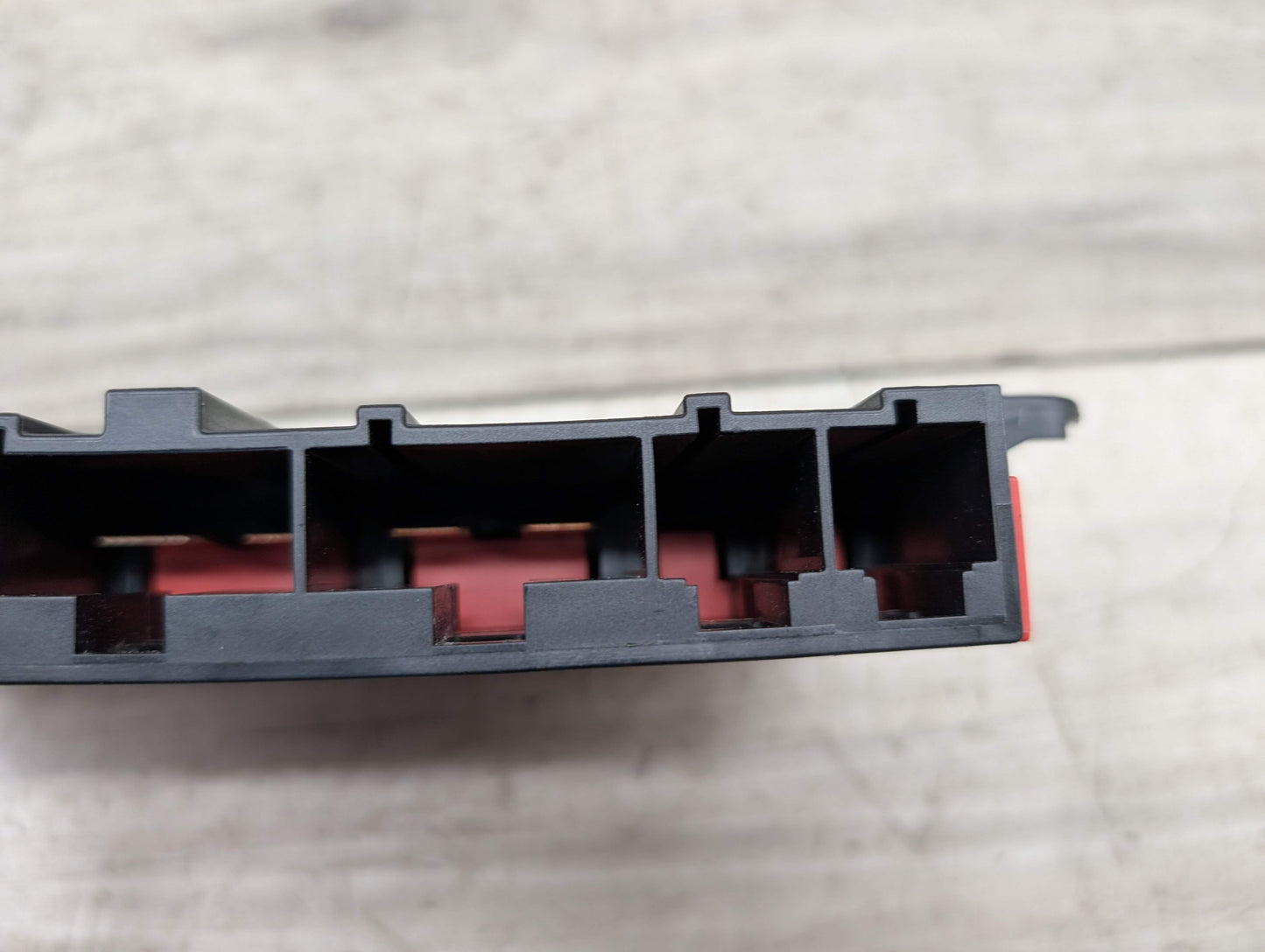 OEM BMW F22 F30 F32 F36 F80 F82 Positive Battery Distributor B+ Power Fuse Box