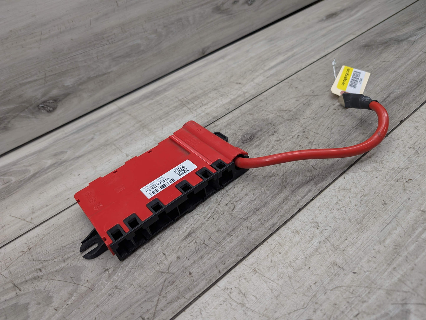 OEM BMW F22 F30 F32 F36 F80 F82 Positive Battery Distributor B+ Power Fuse Box