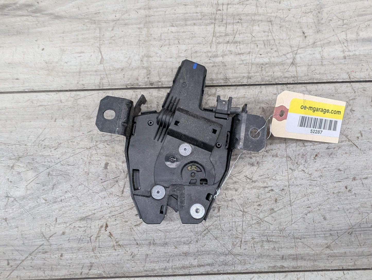19-25 OEM BMW F95 G05 G07 X5 X7 Tailgate Left Driver Lower Latch Lock Actuator