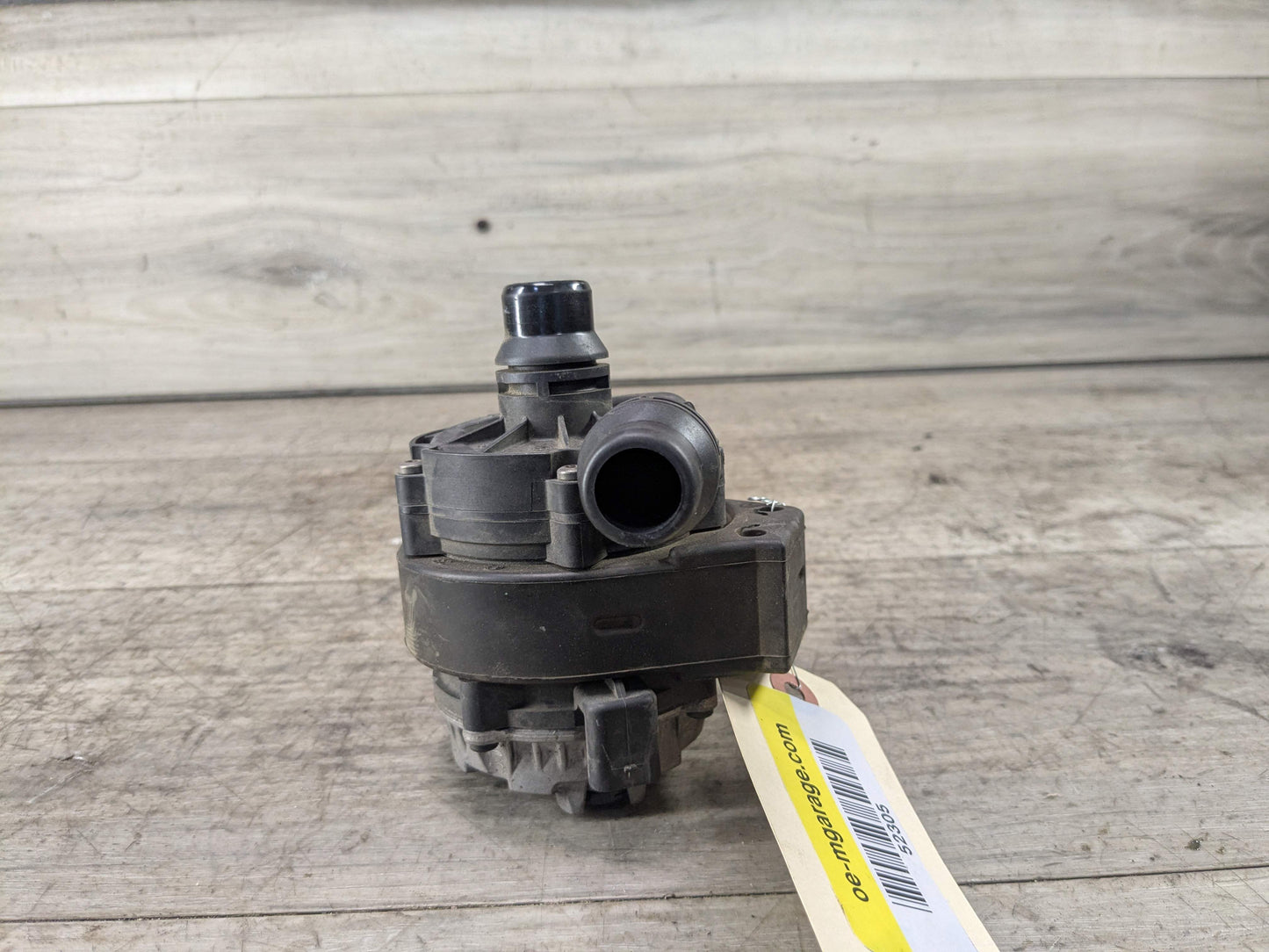 18-21 OEM BMW G01 G02 X3 X4 30 M40 Engine B46 B58 Auxiliary Cooling Water Pump