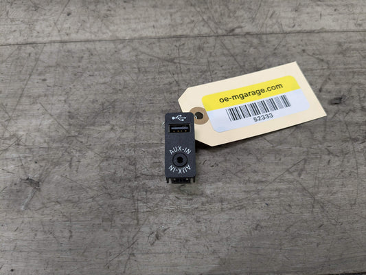 12-20 OEM BMW F22 F23 F30 F32 F33 F36 F48 F80 F82 F83 M3 M4 Aux Audio Input USB