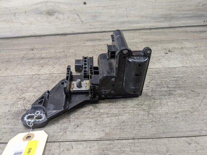 12-19 OEM BMW F22 F30 F32 F34 F36 F80 F82 F83 External Ignition Base Distributor