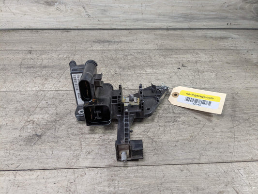 12-19 OEM BMW F22 F30 F32 F34 F36 F80 F82 F83 External Ignition Base Distributor