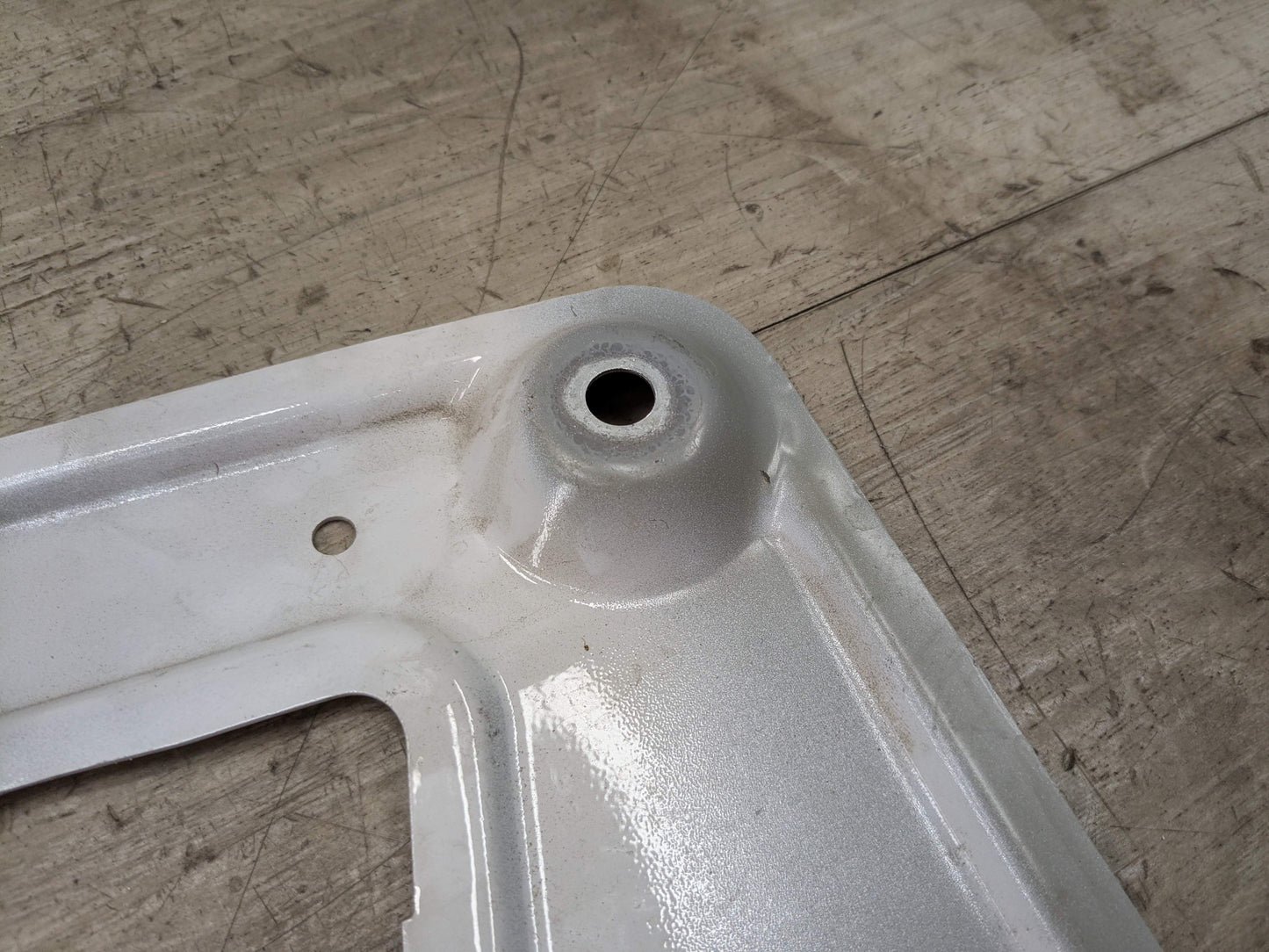 OEM BMW G05 G06 X5 X6 Front Left Driver Side Fender Holder Bracket SET White A96