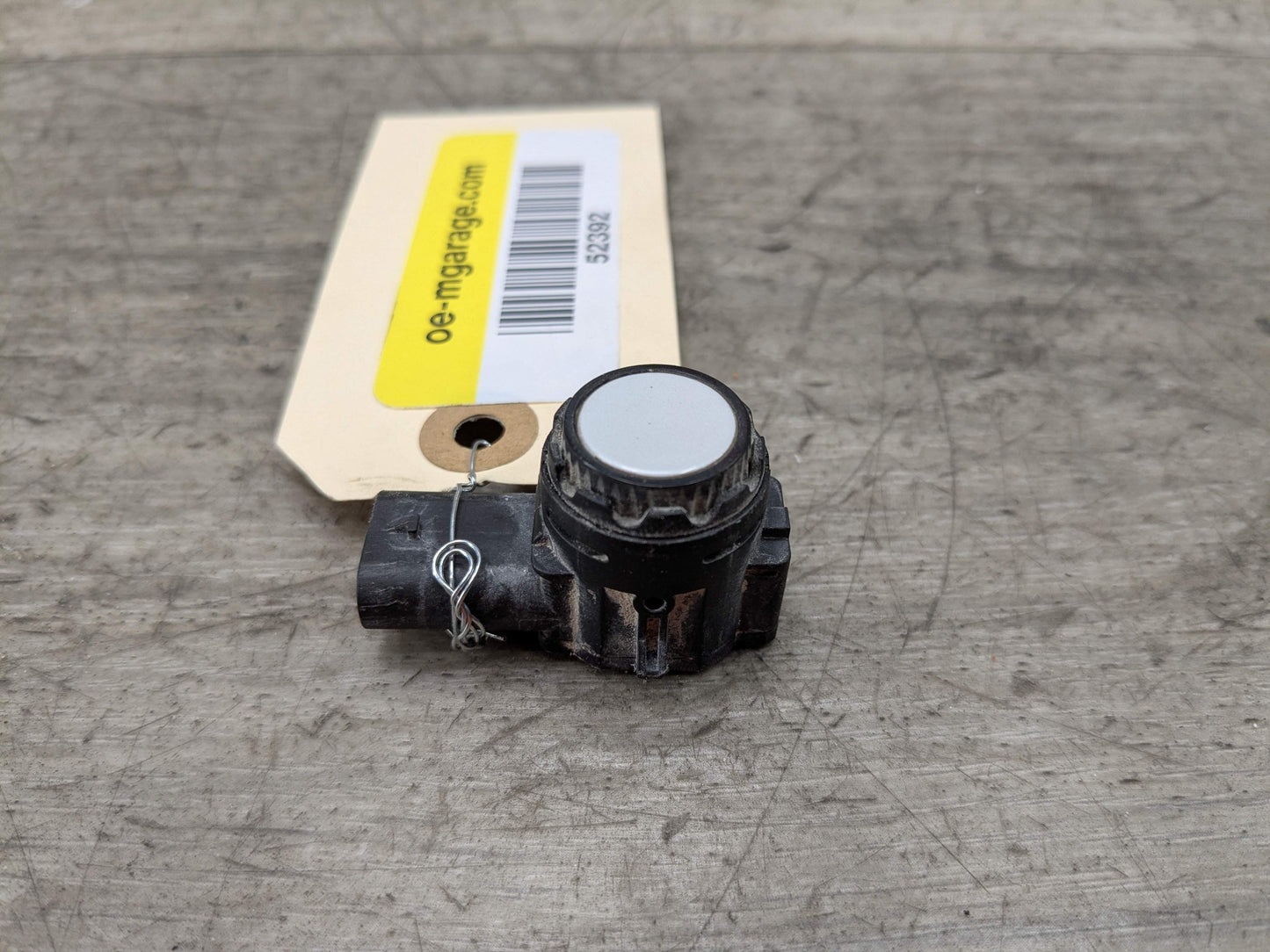 OEM BMW G01* G05* G20 G22 G23 G26 G42 G80 G82 M8 Bumper Parking PDC Sensor WHITE
