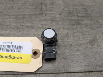 OEM BMW G01* G05* G20 G22 G23 G26 G42 G80 G82 M8 Bumper Parking PDC Sensor WHITE