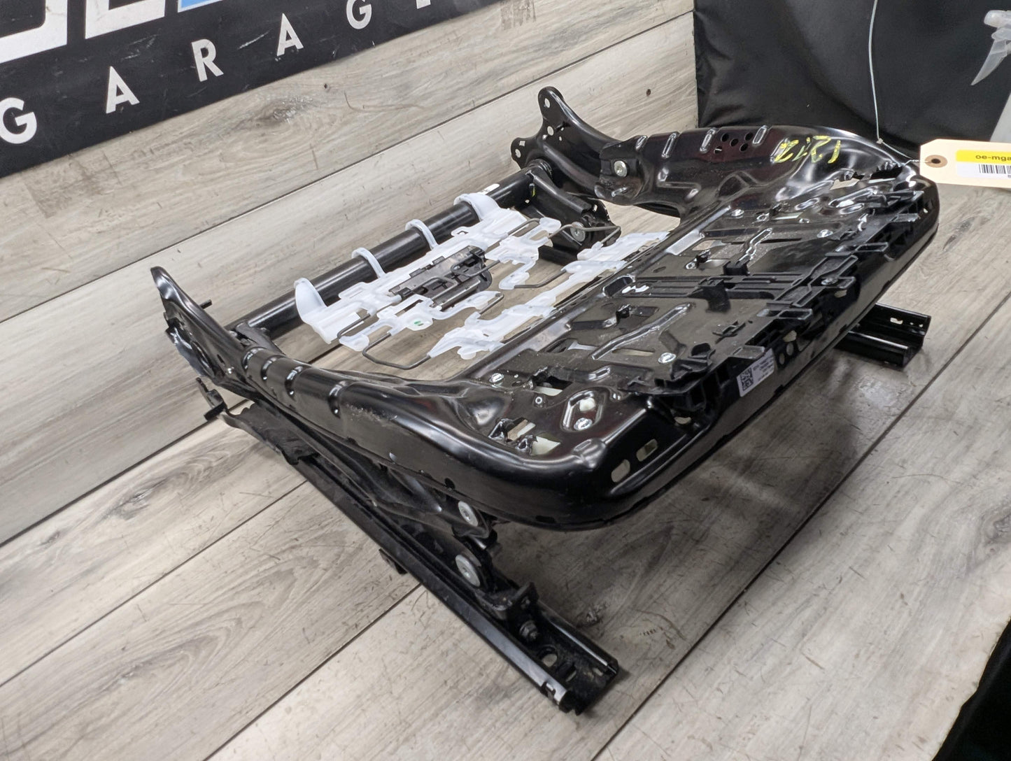 OEM BMW F95 G05 G06 G07 X5 X7 Front Left Driver Seat Lower Track Frame w/ Motors