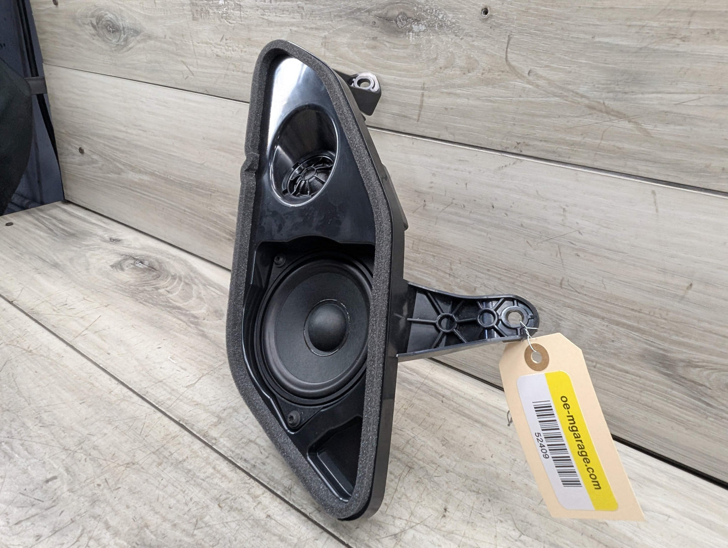 OEM BMW G05 X5 Rear Right Passenger D Pillar MID Range Speaker Tweeter HARMAN