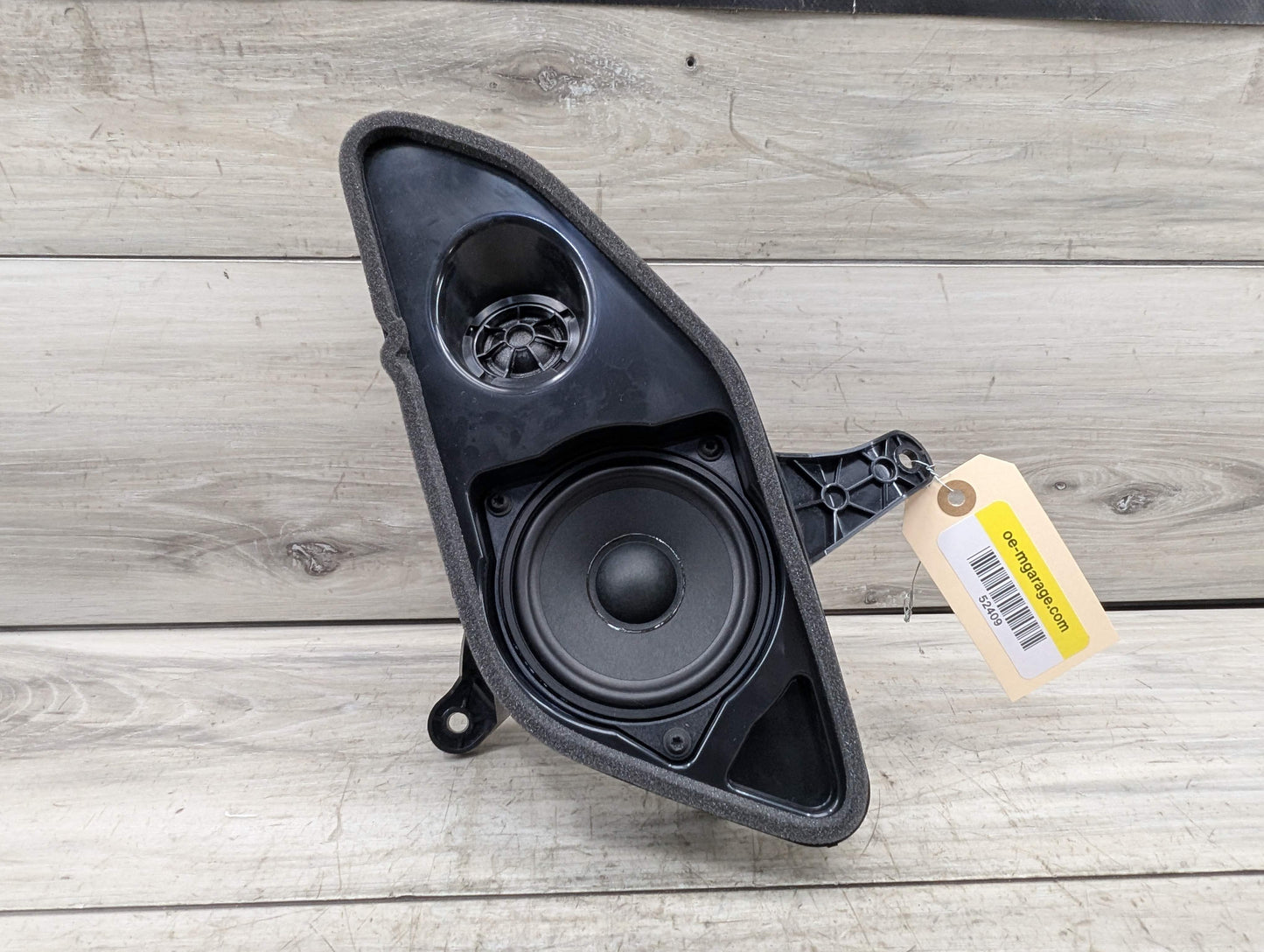OEM BMW G05 X5 Rear Right Passenger D Pillar MID Range Speaker Tweeter HARMAN