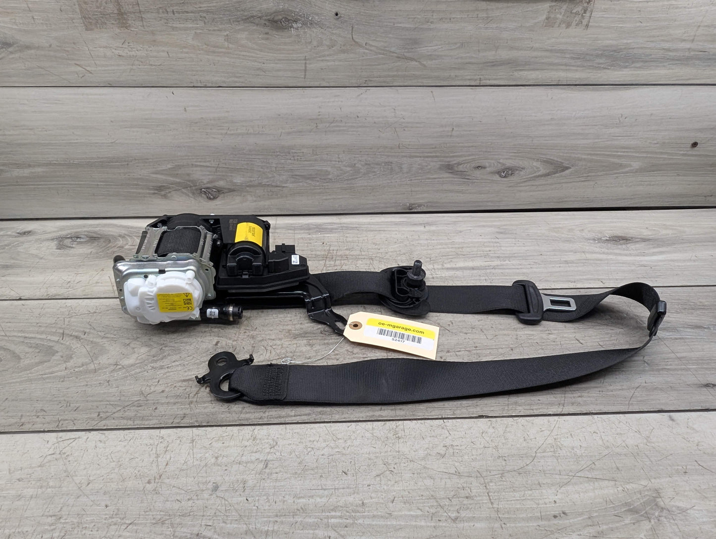 OEM BMW F95 G05 G06 G07 X5 X6 X7 Front Right Passenger Seat Belt Retractor Black