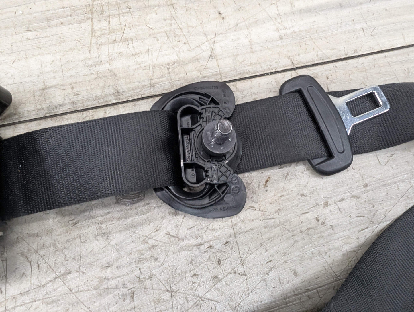 19-25 OEM BMW F95 G05 X5 X5M REAR Left Driver 2nd Row Seat Belt Retractor