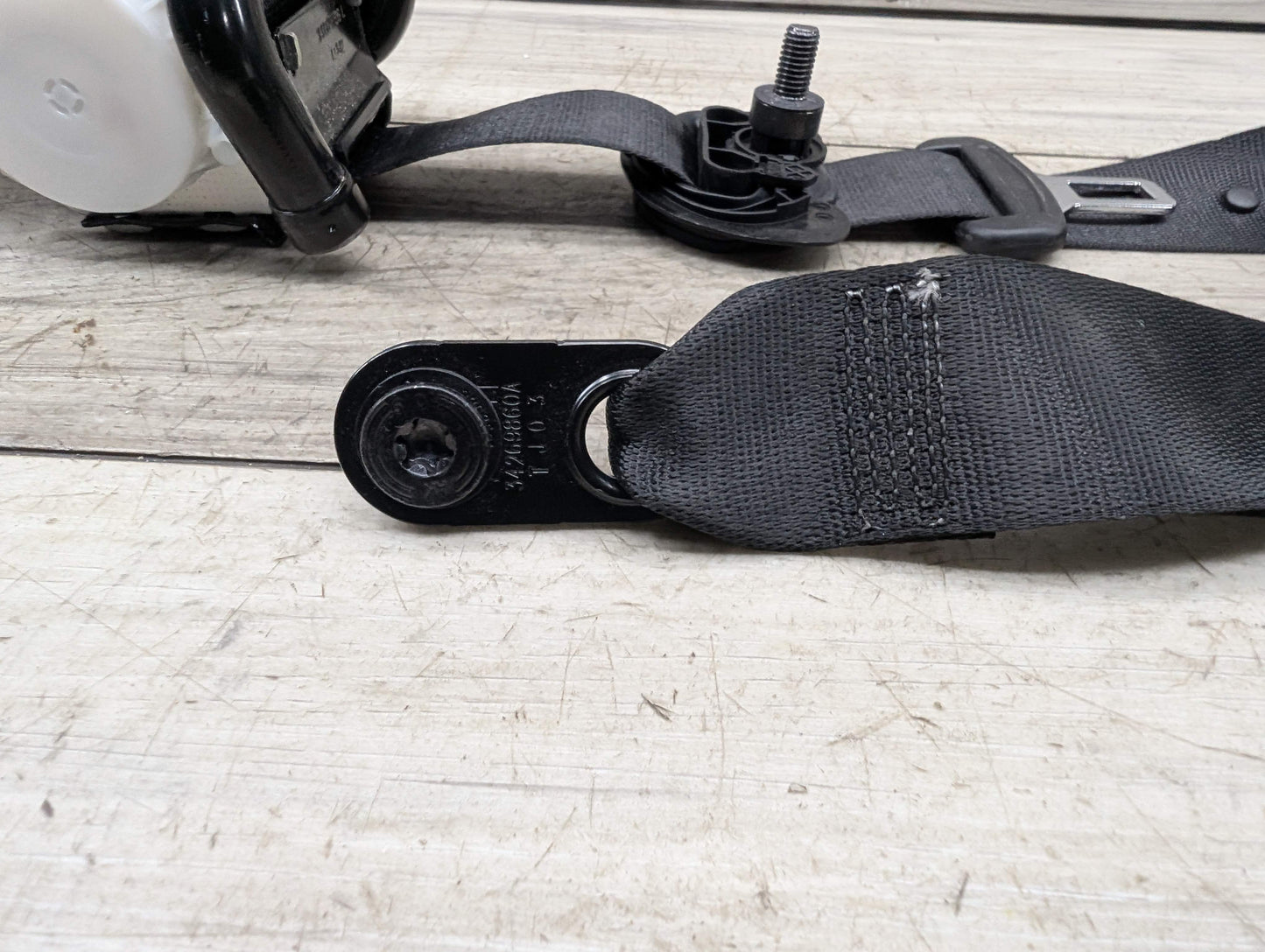 19-25 OEM BMW F95 G05 X5 X5M REAR Right Passenger 2nd Row Seat Belt Retractor