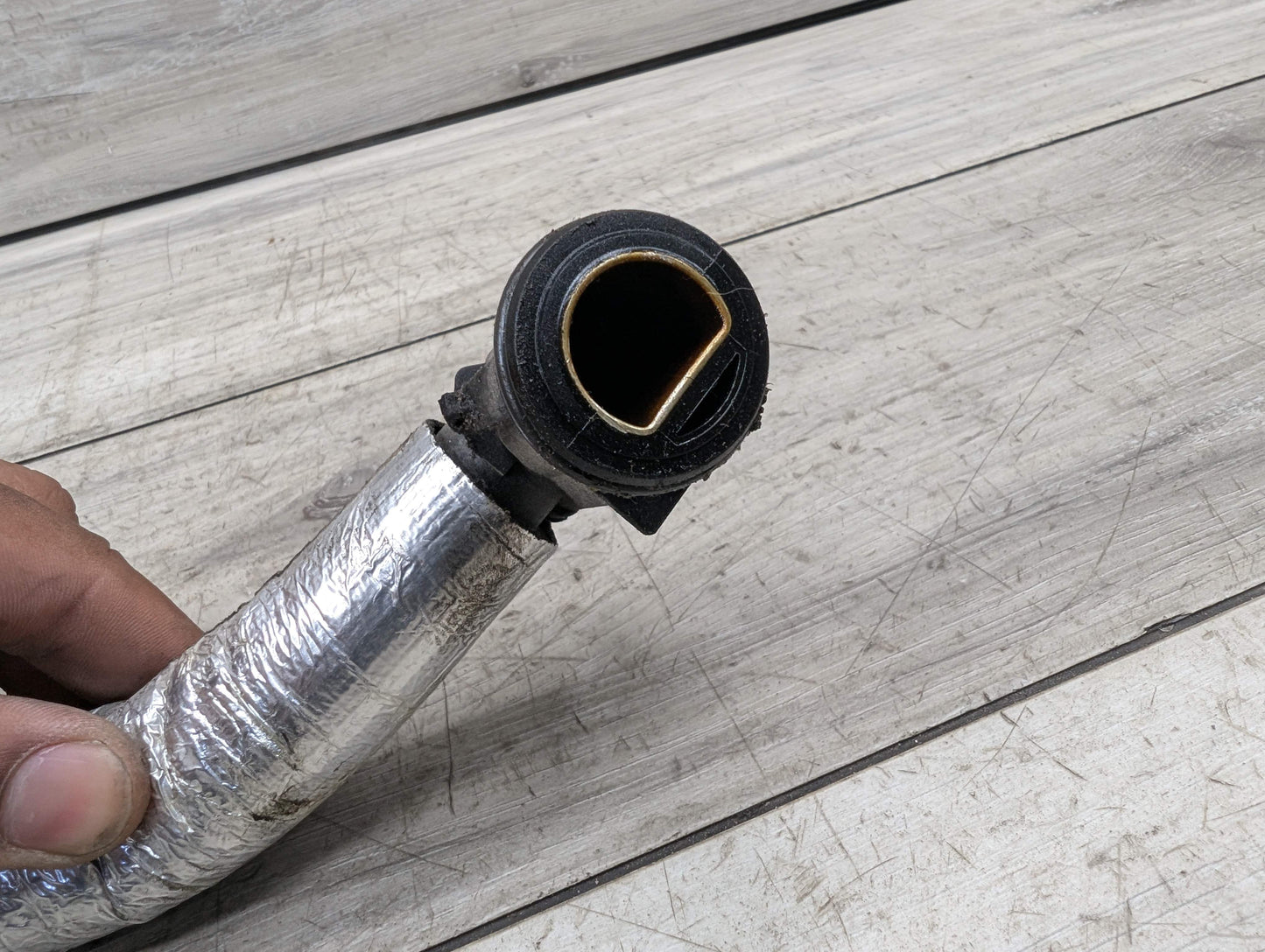 19-23 OEM BMW G05 G06 G07 G12 G14 G15 G16 G30 Engine B58 Air Duct Tube Pipe